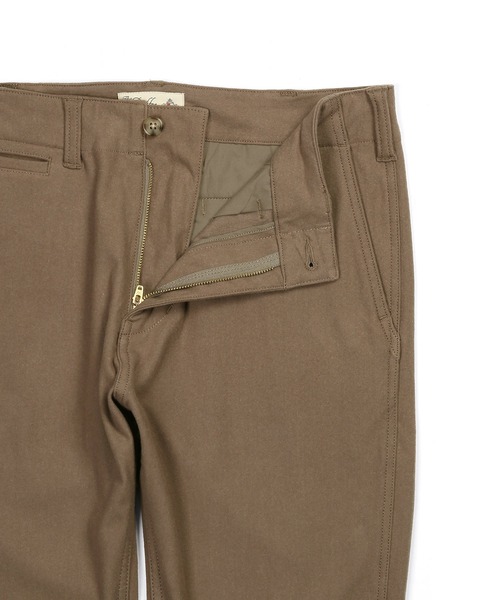 The DUFFER of ST.GEORGE(ザダファーオブセントジョージ)の「『WONDER SHAPE』BRUSHED:360°全方向高伸縮 『ワンダーシェイプ』 微起毛 テーパードスキニーパンツ(スラックス・メンズ・ブラック/ネイビー/ブラウン・SMALL/MEDIUM/LARGE/X-LARGE)」の9枚目の写真