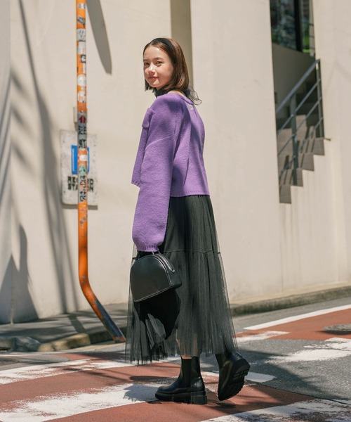 omom sot（オムオムソット）の「ショート丈 ニット カーディガン omom sot（カーディガン/ボレロ・レディース・ダークブラウン/ブルー/アイボリー/ラベンダー・M）」の5枚目の写真