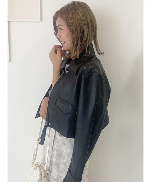 dazzlin（ダズリン）の「スーパーショートジャケット（ライダースジャケット・レディース・アイボリー/その他1/ブラック・FREE）」の7枚目の写真