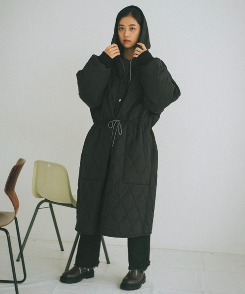 WHIMSIC(ウィムジック)の「【UNISEX】フードインスペクターライナーコート(その他アウター・メンズ・ホワイト/ブラック・FREE)」の6枚目の写真