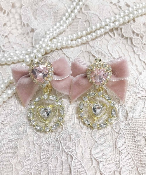 ROJITA（ロジータ）の「サークルビジュハートベロアリボンイヤリング（イヤリング・レディース・ピンク/ブラック・FREE）」の2枚目の写真