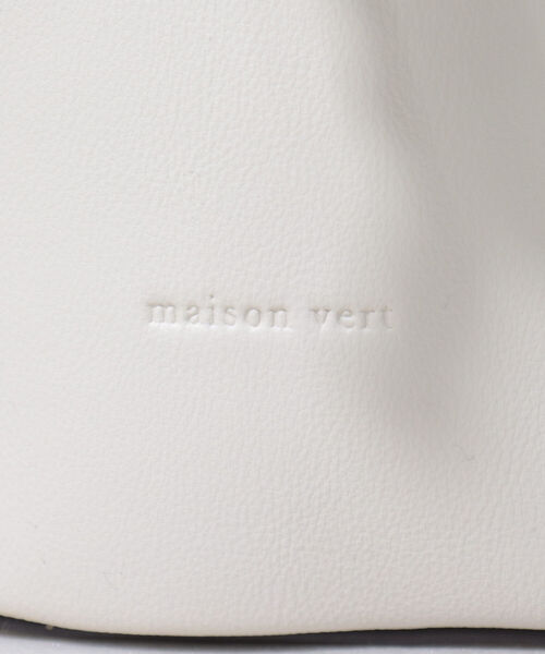 fredy emue（フレディエミュ）の「モバイルミニショルダーバッグ（ショルダーバッグ・レディース・アイボリー/ブラック/キャメル・FREE）」の22枚目の写真