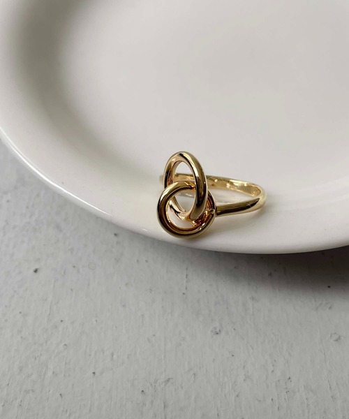 CLEIO（クレイオ）の「【cheriella】WEB限定ダブルサークルモチーフリング（リング・レディース・ゴールド・FREE）」の7枚目の写真