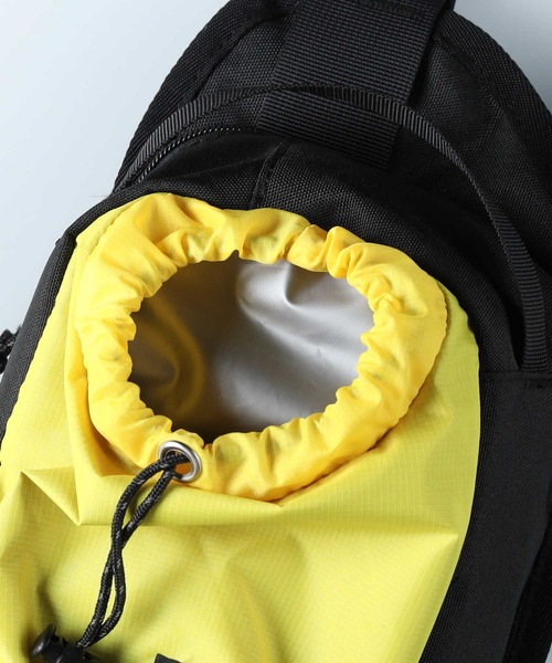 CAMP7(キャンプセブン)の「【CAMP7】PETボトルホルダー付バッグ(ショルダーバッグ・メンズ・イエロー/ブラック・ONE SIZE)」の13枚目の写真