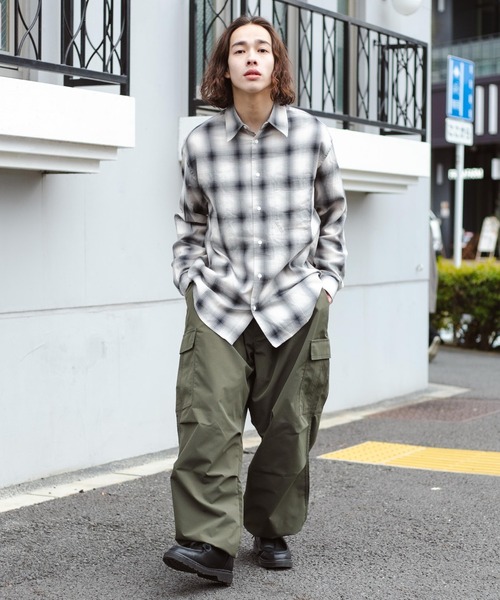 WEGO（ウィゴー）の「WEGO/オンブレチェックシャツ（シャツ/ブラウス・メンズ・ホワイト系その他2/ブラック系その他2・MEDIUM/LARGE）」の3枚目の写真