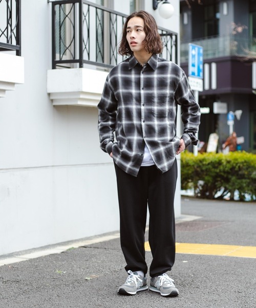 WEGO（ウィゴー）の「WEGO/オンブレチェックシャツ（シャツ/ブラウス・メンズ・ホワイト系その他2/ブラック系その他2・MEDIUM/LARGE）」の4枚目の写真