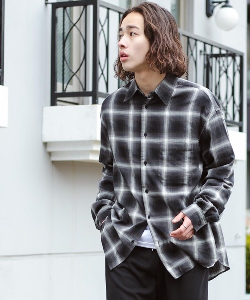 WEGO（ウィゴー）の「WEGO/オンブレチェックシャツ（シャツ/ブラウス・メンズ・ホワイト系その他2/ブラック系その他2・MEDIUM/LARGE）」の7枚目の写真