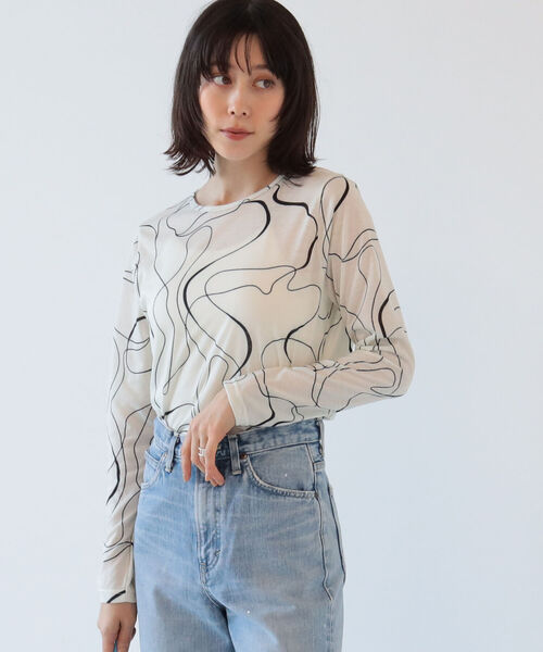 Ray BEAMS（レイビームス）の「Ray BEAMS / カーブ ライン プリント Tシャツ（Tシャツ/カットソー・レディース・オフホワイト/レッド系その他・ONE SIZE）」の10枚目の写真