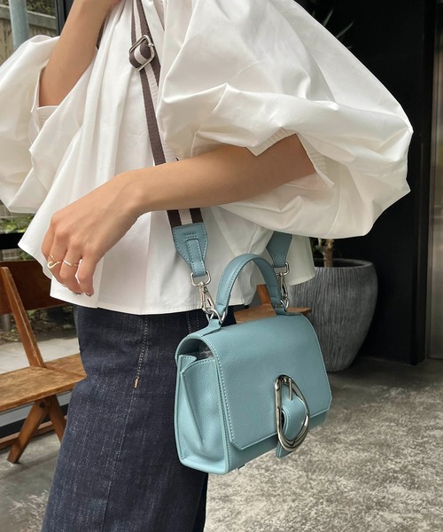 CAPRICIEUX LE'MAGE（カプリシューレマージュ）の「〈LE VERNIS/ル・ベルニ〉ポワールミニバッグ（ショルダーバッグ・レディース・キャメル/ブルー・FREE）」の11枚目の写真