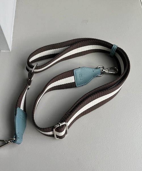 CAPRICIEUX LE'MAGE（カプリシューレマージュ）の「〈LE VERNIS/ル・ベルニ〉ポワールミニバッグ（ショルダーバッグ・レディース・キャメル/ブルー・FREE）」の9枚目の写真