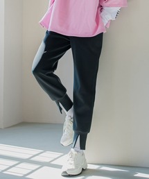 VICKY | 【ビッキー定番/ロングシーズン大活躍の多機能素材/L号サイズ登場！】裾スリットジョガーパンツ《洗濯機で洗える》(その他パンツ)