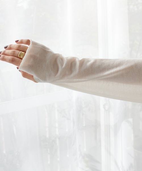 DISCOAT（ディスコート）の「【WEB限定】シアーラメプリントロングスリーブTシャツ（Tシャツ/カットソー・レディース・ブラック/グレー/オフホワイト・FREE）」の5枚目の写真