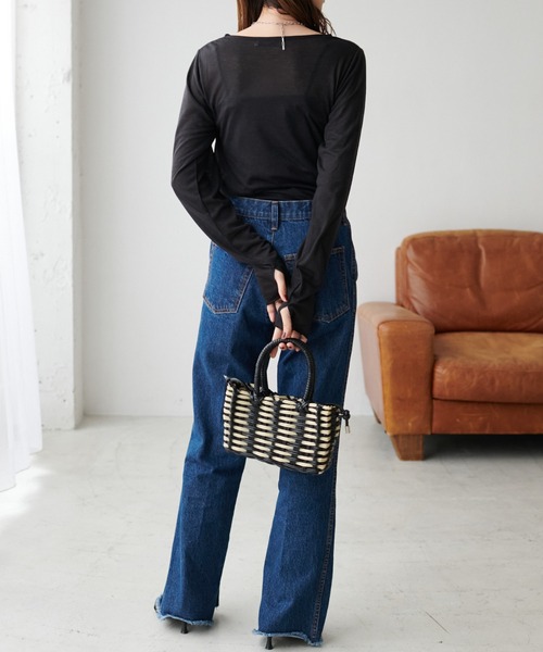 DISCOAT（ディスコート）の「【WEB限定】シアーラメプリントロングスリーブTシャツ（Tシャツ/カットソー・レディース・ブラック/グレー/オフホワイト・FREE）」の6枚目の写真