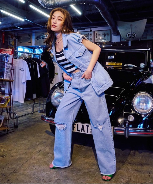 BLONDEY（ブロンディ）の「スタッズデニムパンツ（デニムパンツ・レディース・ブルー/ブラック・SMALL/MEDIUM）」の3枚目の写真