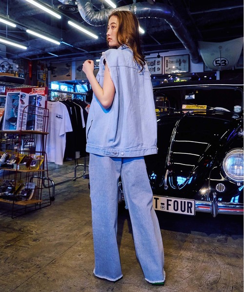 BLONDEY（ブロンディ）の「スタッズデニムパンツ（デニムパンツ・レディース・ブルー/ブラック・SMALL/MEDIUM）」の8枚目の写真