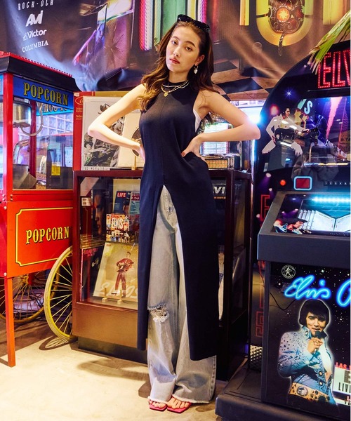 BLONDEY（ブロンディ）の「スタッズデニムパンツ（デニムパンツ・レディース・ブルー/ブラック・SMALL/MEDIUM）」の16枚目の写真