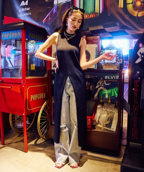 BLONDEY（ブロンディ）の「スタッズデニムパンツ（デニムパンツ・レディース・ブルー/ブラック・SMALL/MEDIUM）」の18枚目の写真