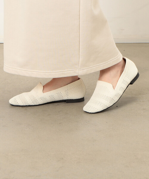 ONIGIRI(オニギリ)の「ニット フラットシューズ(パンプス・レディース・アイボリー/ネイビー・23.5cm/24.5cm)」の11枚目の写真