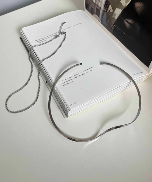 GOLDY（ゴールディ）の「〈GOLDY/ゴールディ〉ツイスト×チョーカーSET（ネックレス・レディース・シルバー/ゴールド・FREE）」の2枚目の写真