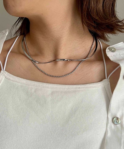 GOLDY（ゴールディ）の「〈GOLDY/ゴールディ〉ツイスト×チョーカーSET（ネックレス・レディース・シルバー/ゴールド・FREE）」の10枚目の写真