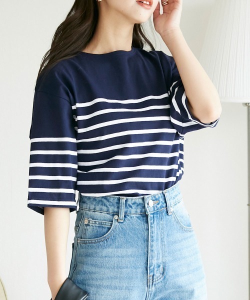 OMNES(オムネス)の「パネルボーダーコットン5分袖Tシャツ(Tシャツ/カットソー・レディース・ホワイト×ブルー/ホワイト×グリーン/ホワイト×ブラック/ネイビー×ホワイト・FREE)」の4枚目の写真