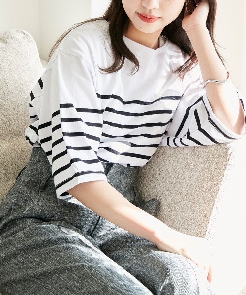 OMNES(オムネス)の「パネルボーダーコットン5分袖Tシャツ(Tシャツ/カットソー・レディース・ホワイト×ブルー/ホワイト×グリーン/ホワイト×ブラック/ネイビー×ホワイト・FREE)」の3枚目の写真