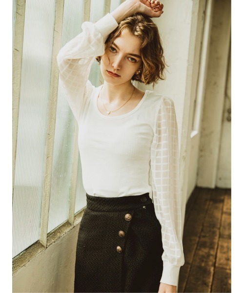 Soir,5 COCOTTE PARIS(ソワールイブニングココットパリ)の「シアースリーブトップス(Tシャツ/カットソー・レディース・ホワイト/ネイビー/ブラック・FREE)」の2枚目の写真