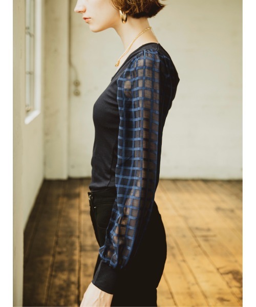 Soir,5 COCOTTE PARIS(ソワールイブニングココットパリ)の「シアースリーブトップス(Tシャツ/カットソー・レディース・ホワイト/ネイビー/ブラック・FREE)」の8枚目の写真