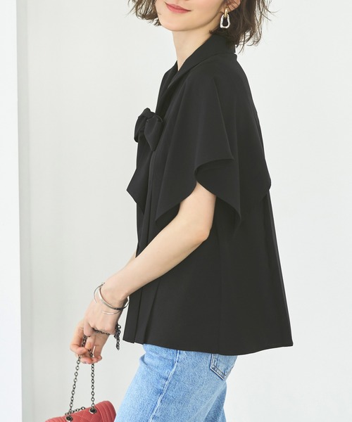 RUIRUE BOUTIQUE(ルイルエブティック)の「洗える | 選べる2typeボウタイタックブラウス(B TYPE:ハンカチスリーブ&ダブルカラー) | 半袖 ダブルカラー トップス 体型カバー オフィスカジュアル ハンカチスリーブ 通勤服 華やか ブラウス(シャツ/ブラウス・レディース・キャメル/パープル/ホワイト/ブラック・3L/M/LL/4L/S/L/5L)」の9枚目の写真
