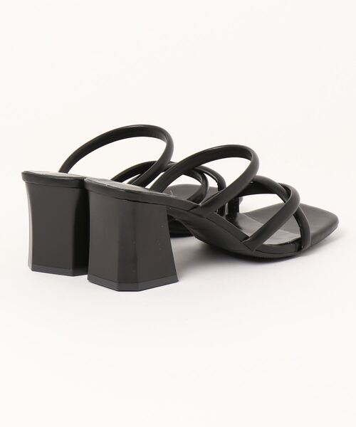 BLUEEAST（ブルーイースト）の「ラインクロスヒールサンダル（サンダル・レディース・アイボリー/ブラック・MEDIUM/LARGE）」の4枚目の写真