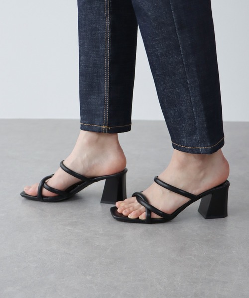 BLUEEAST（ブルーイースト）の「ラインクロスヒールサンダル（サンダル・レディース・アイボリー/ブラック・MEDIUM/LARGE）」の17枚目の写真