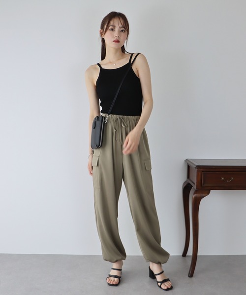 BLUEEAST（ブルーイースト）の「ラインクロスヒールサンダル（サンダル・レディース・アイボリー/ブラック・MEDIUM/LARGE）」の19枚目の写真