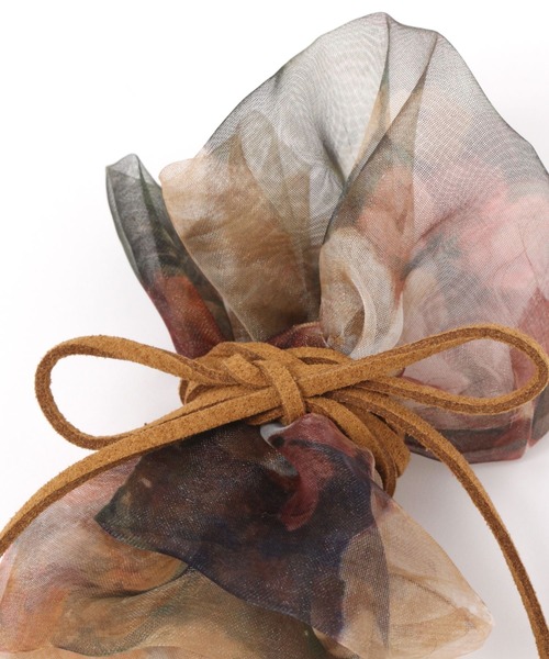 LOWRYS FARM（ローリーズファーム）の「シフォンヘアカフ　903999（バレッタ/ヘアクリップ・レディース・ブルー/ピンク/ブラウン/ブラック・FREE）」の9枚目の写真