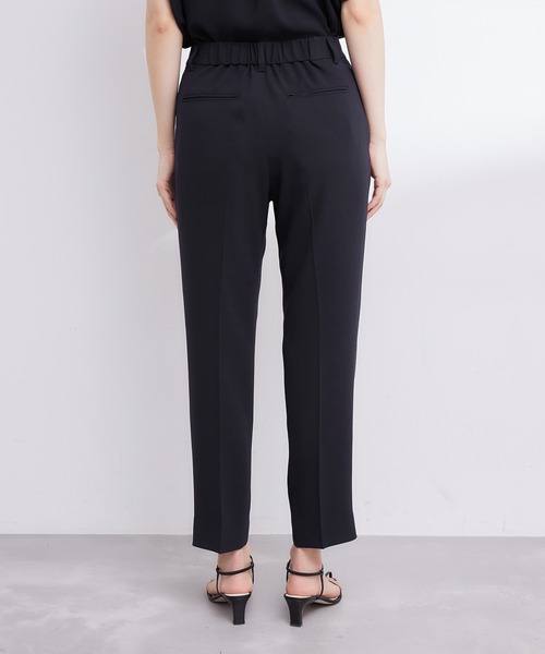 ROPE'（ロペ）の「【撥水加工】【洗える】とろみドライタッチシガレットパンツ/セットアップ対応（その他パンツ・レディース・ベージュ/ネイビー・36/38）」の12枚目の写真