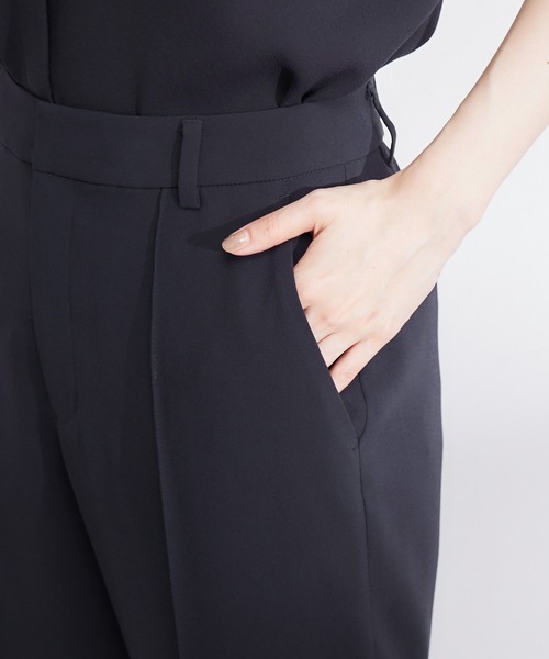 ROPE'（ロペ）の「【撥水加工】【洗える】とろみドライタッチシガレットパンツ/セットアップ対応（その他パンツ・レディース・ベージュ/ネイビー・36/38）」の15枚目の写真