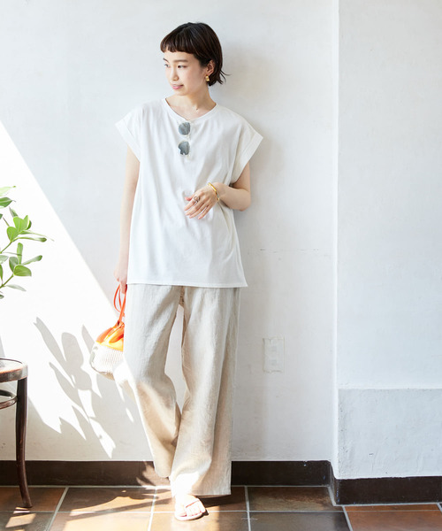 URBAN RESEARCH（アーバンリサーチ）の「汗シミ防止BACKペプラムフレアTシャツ（Tシャツ/カットソー・レディース・グリーン/オフホワイト/チャコールグレー/グリーン系その他・FREE）」の8枚目の写真