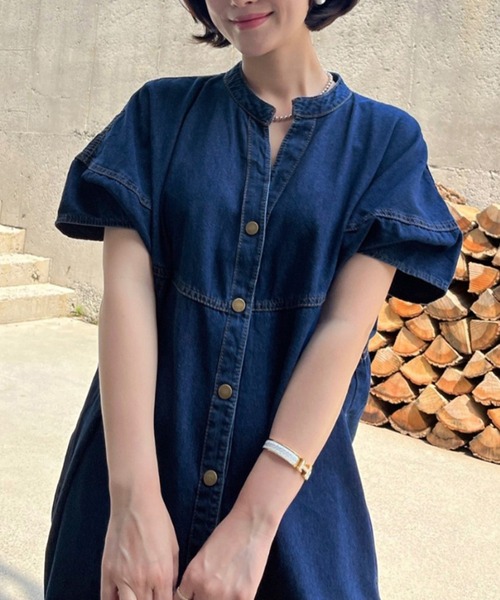 VitaFelice（ヴィータフェリーチェ）の「ランタンスリーブデニムワンピース（ワンピース・レディース・インディゴブルー/ライトブルー・FREE）」の13枚目の写真