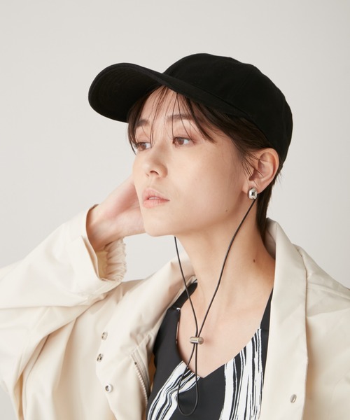 emmi(エミ)の「【emmi atelier】コットンキャップ(キャップ・レディース・ネイビー/ブラック/ライトベージュ・FREE)」の2枚目の写真