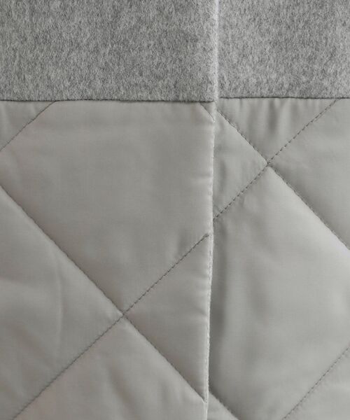 INDIVI（インディヴィ）の「◆【トレンド／ロング丈】キルト＆ウール切り替えデザインコート（ノーカラーコート・レディース・ブラック/ベージュ系9/グレー系4・38/03/40/05/15 /13/36/19）」の21枚目の写真