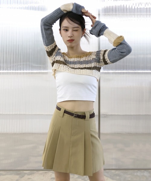 FOLLOWIN(フォロウィン)の「ユニークパンチング配色スクエアクロップドボレロニットトップ(Tシャツ/カットソー・レディース・ベージュ・FREE)」の5枚目の写真