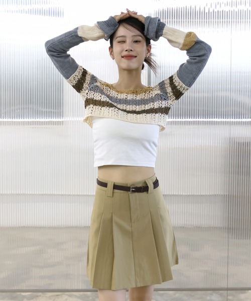 FOLLOWIN(フォロウィン)の「ユニークパンチング配色スクエアクロップドボレロニットトップ(Tシャツ/カットソー・レディース・ベージュ・FREE)」の6枚目の写真