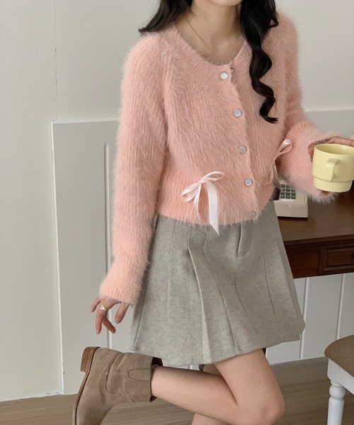 by muni:r（バイ ムニール）の「リボンアンゴラ風ニットカーディガン（ニット/セーター・レディース・アイボリー/ブラック/グレー/ピンク・FREE）」の4枚目の写真