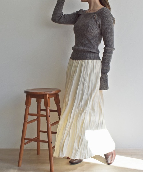 Reurie'(レウリィ)の「【ロングセラー/7色展開】スリットショルダーニット / ショルダーカット 肩開き オープンショルダー メランジニット チャコールグレー グレー ベージュ ピンク ミント ブルー ブラウン ネイビー プルオーバー スクエアネック 大人カジュアル きれいめ シンプル リブ オフィスカジュアル(ニット/セーター・レディース・ライトグレー/ベージュ/チャコールグレー/ピンク/ブラウン/ネイビー/ミント・FREE)」の16枚目の写真