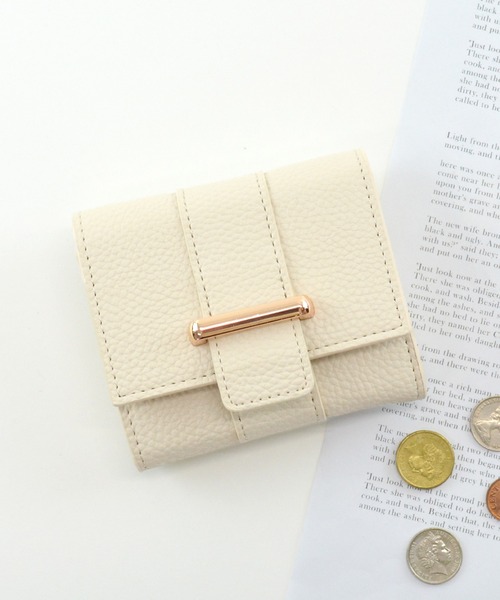ALTROSE（アルトローズ）の「ボックスコイン 三つ折り財布 ミニ財布 ボックス型 ドリュー（財布・レディース・アイボリー系/ブラック/アイボリー/ベージュ系/シルバー・FREE）」の2枚目の写真