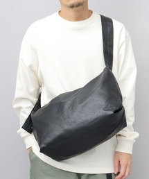 洗える レザー調 ハンモック ショルダーバッグ 軽量・肩楽仕様 A4対応