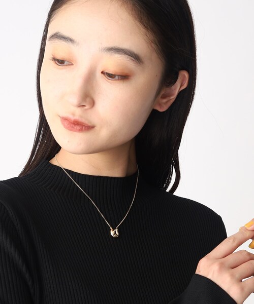 OPAQUE.CLIP(オペークドットクリップ)の「◆変形馬蹄ネックレス(ネックレス・レディース・ゴールド/シルバー・00)」の8枚目の写真