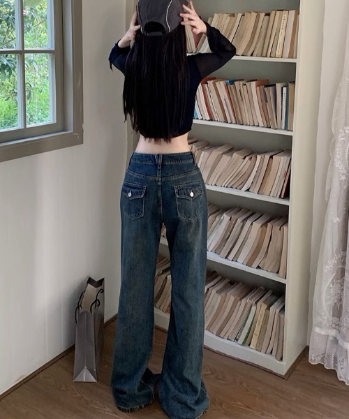 .KOM（ドットコム）の「A'GEM/9 × .kom『.kom/ドットケーオーエム』ブーツカットビンテージデニムパンツ（デニムパンツ・レディース・インディゴブルー・L/S/M）」の6枚目の写真