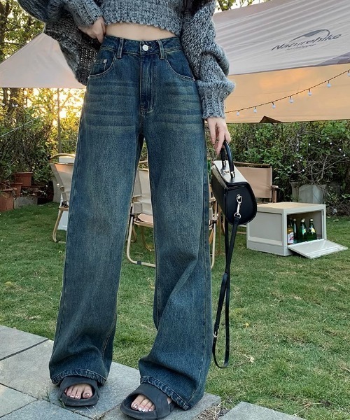 .KOM（ドットコム）の「A'GEM/9 × .kom『.kom/ドットケーオーエム』ブーツカットビンテージデニムパンツ（デニムパンツ・レディース・インディゴブルー・L/S/M）」の11枚目の写真