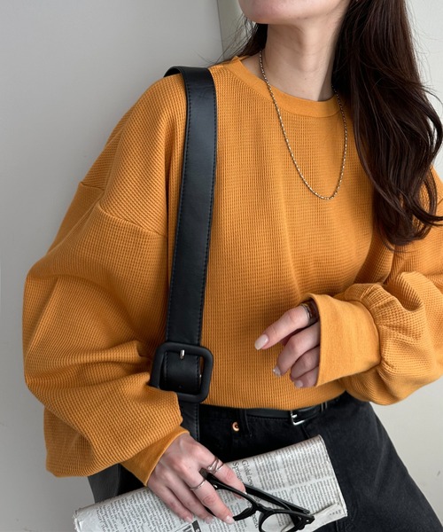 DISCOAT(ディスコート)の「《19色展開!》【WEB限定】ワッフルロンT(Tシャツ/カットソー・レディース・ブラック系その他/アイボリー/ブラック/ホワイト/ブラック系その他2/グレイッシュベージュ/ピンクベージュ/ホワイト系その他2/ブルー/ホワイト系その他/ネイビー/ブラウン/ブルー系その他/ホワイト系その他3/チャコールグレー/グレー/スカイブルー/カーキ/オレンジ・MEDIUM)」の19枚目の写真