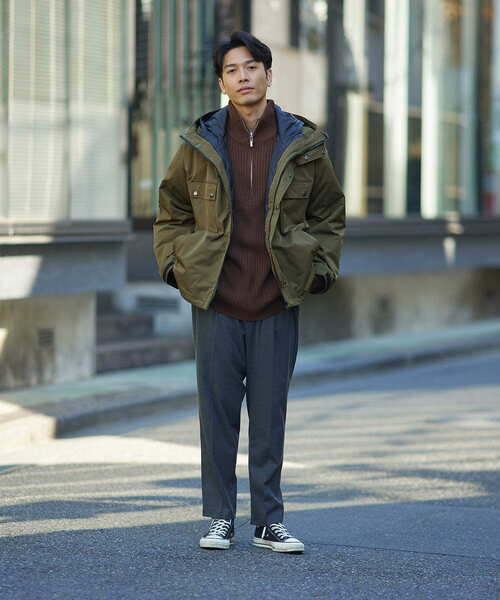 ITEMS URBANRESEARCH(アイテムズ アーバンリサーチ)の「中綿ライナー脱着マウンテンフーディージャケット(マウンテンパーカー・メンズ・ブラック/ベージュ/カーキ・LARGE/MEDIUM)」の9枚目の写真